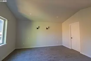 2294 SW Wallula Ln, Gresham, OR 97080 - Photo 17