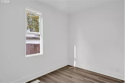 477 W Sherman St, Lebanon, OR 97355 - Photo 19