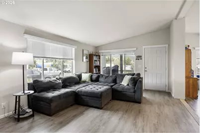 644 Main St, Yoncalla, OR 97499 - Photo 23