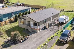 644 Main St, Yoncalla, OR 97499 - Photo 1