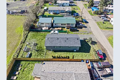 644 Main St, Yoncalla, OR 97499 - Photo 9