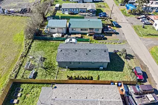 644 Main St, Yoncalla, OR 97499 - Photo 9