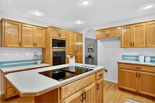 6889 SW Hollybrook Ct, Wilsonville, OR 97070 - Photo 15