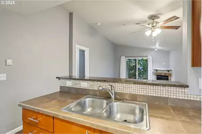 10654 NE Holly St #307, Hillsboro, OR 97006 - Photo 15