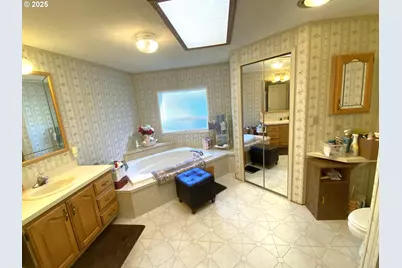 98609 Camellia Dr, Brookings, OR 97415 - Photo 39