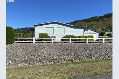 98609 Camellia Dr, Brookings, OR 97415 - Photo 3