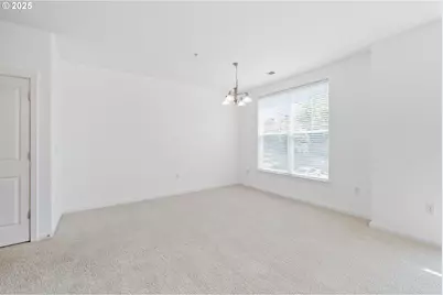 10757 NE Red Wing Way #201, Hillsboro, OR 97006 - Photo 19