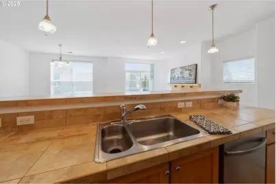 10757 NE Red Wing Way #201, Hillsboro, OR 97006 - Photo 17