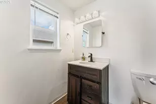 1115 E 11th St, Lafayette, OR 97127 - Photo 21