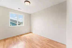 1115 E 11th St, Lafayette, OR 97127 - Photo 25