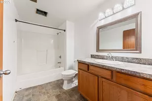 1115 E 11th St, Lafayette, OR 97127 - Photo 23