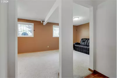 17243 SE Oatfield Rd, Milwaukie, OR 97267 - Photo 15