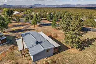 1384 SE Akins Dr, Prineville, OR 97754 - Photo 29