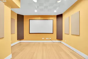 10441 SW Windwood Wy, Portland, OR 97225 - Photo 33