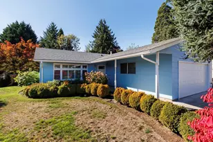 12720 SW Prince Albert St, King City, OR 97224 - Photo 3