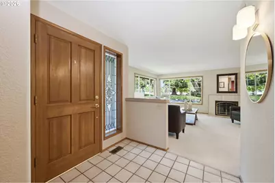 880 Spyglass Dr, Eugene, OR 97401 - Photo 3
