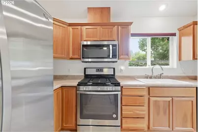 5440 Jeffrey Way, Eugene, OR 97402 - Photo 19