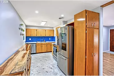 1175 SE 2nd St, Gresham, OR 97080 - Photo 9