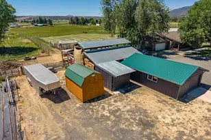 6631 NW Puckett Rd, Prineville, OR 97754 - Photo 9