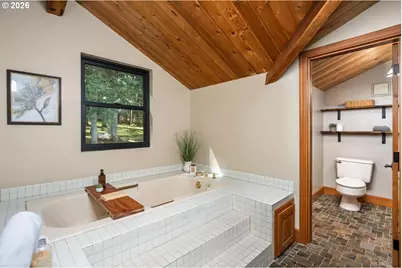 19420 NE Vista Hill Dr, Hillsboro, OR 97123 - Photo 31