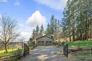 19420 NE Vista Hill Dr, Hillsboro, OR 97123 - Photo 45