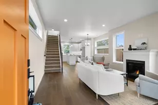 2515 N Winchell St, Portland, OR 97217 - Photo 3