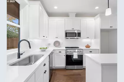 2515 N Winchell St, Portland, OR 97217 - Photo 17