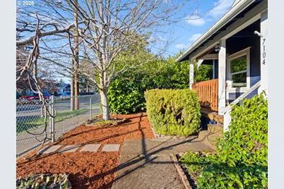 7104 SE 85th Ave, Portland, OR 97266 - Photo 3