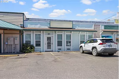 31 N Adams St, Coquille, OR 97423 - Photo 5