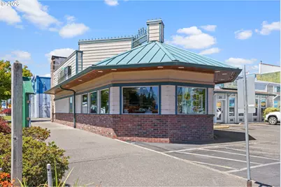 31 N Adams St, Coquille, OR 97423 - Photo 27