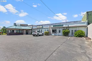 31 N Adams St, Coquille, OR 97423 - Photo 1