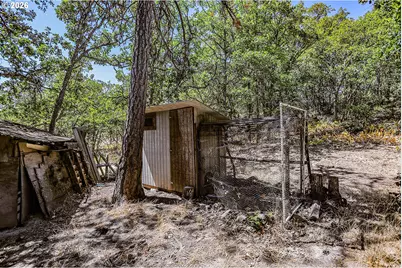 2300 Dry Creek Rd, Mosier, OR 97040 - Photo 21