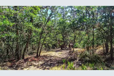 2300 Dry Creek Rd, Mosier, OR 97040 - Photo 23