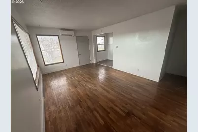 805 SE 6th St, Pendleton, OR 97801 - Photo 9