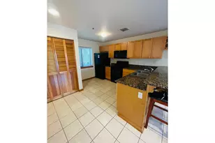910 NW Naito Pkwy, Portland, OR 97209 - Photo 5