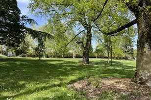 132 SE 119th Ave, Portland, OR 97216 - Photo 23