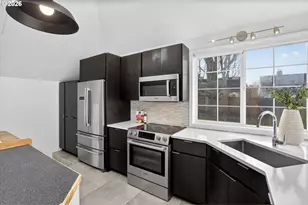 7343 N Hurst Ave, Portland, OR 97203 - Photo 9