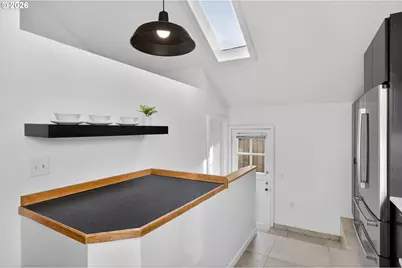 7343 N Hurst Ave, Portland, OR 97203 - Photo 11