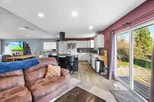 14206 SE Raelyn Terrace, Milwaukie, OR 97267 - Photo 9