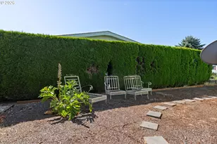 1199 N Terry St, Eugene, OR 97402 - Photo 25