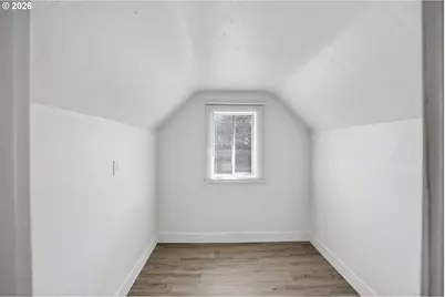 988 SE Miller Ave, Dallas, OR 97338 - Photo 23