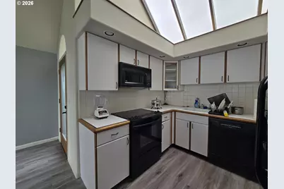 4240 Knoll Ter, Neskowin, OR 97149 - Photo 15