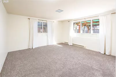 1090 Nyssa St, Junction City, OR 97448 - Photo 19