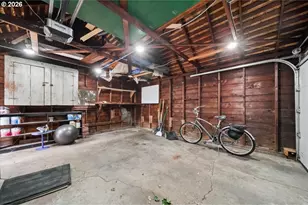 2706 NE Ainsworth St, Portland, OR 97211 - Photo 43