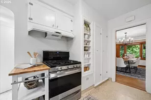 2706 NE Ainsworth St, Portland, OR 97211 - Photo 11