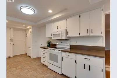 9942 SE Kela Pl, Happy Valley, OR 97086 - Photo 11