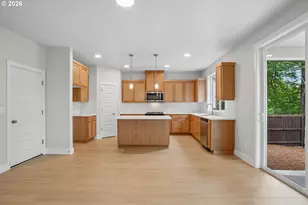 837 Birch St, Kalama, WA 98625 - Photo 7