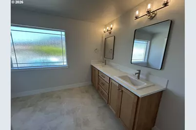 837 Birch St, Kalama, WA 98625 - Photo 9