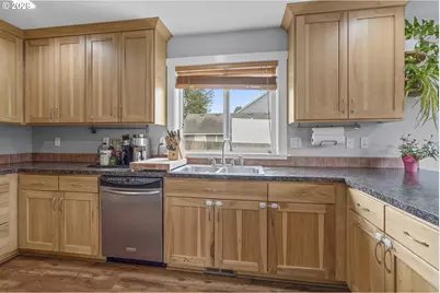 1819 N Main St, Newberg, OR 97132 - Photo 11