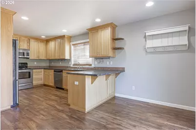 1819 N Main St, Newberg, OR 97132 - Photo 11